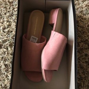 Womens Christian Siriano Flats